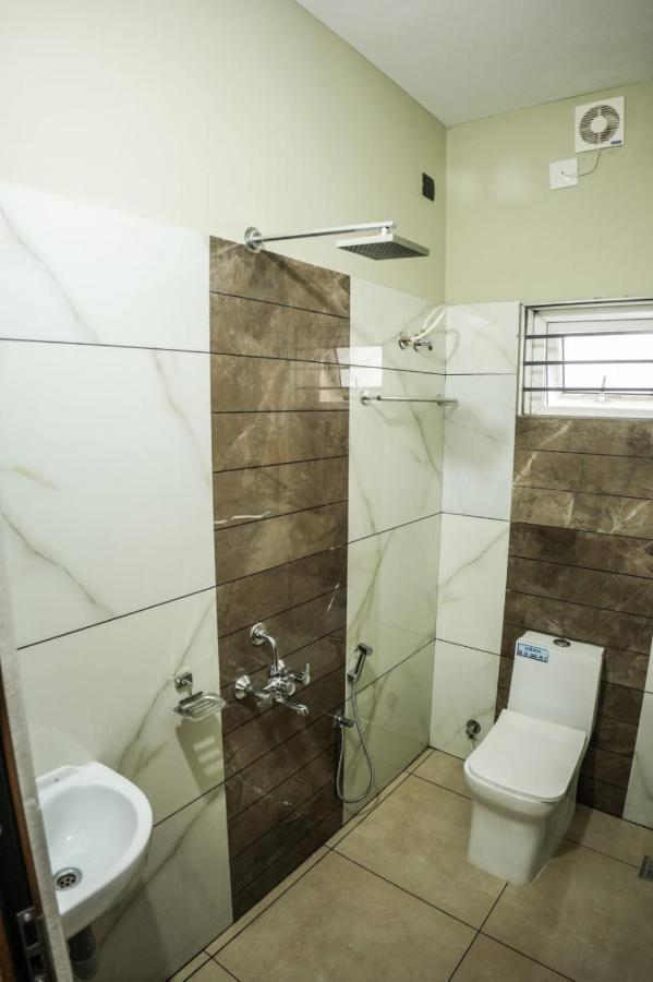 Zennova Furnished Apartment Alappuzha Екстер'єр фото